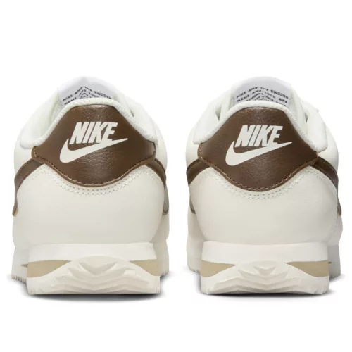 Nike Cortez Cacao Wow (Women's) alacsony szárú sneaker – termékfotó, oldalnézet