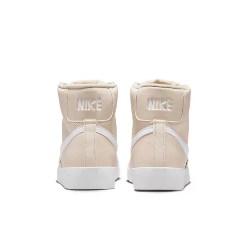 Nike Blazer Mid '77 Next Nature 'Light Orewood Brown' (Wmns) magas szárú sneaker – termékfotó, oldalnézet