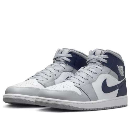 Jordan 1 Mid Wolf Grey Midnight Navy közepes szárú sneaker – termékfotó, oldalnézet