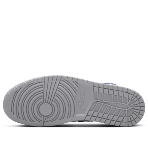 Jordan 1 Mid Wolf Grey Midnight Navy közepes szárú sneaker – termékfotó, oldalnézet