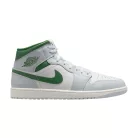 Jordan 1 Mid White Pure Platinum Pine Green közepes szárú sneaker – termékfotó, oldalnézet