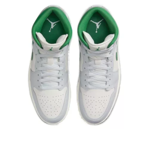 Jordan 1 Mid White Pure Platinum Pine Green közepes szárú sneaker – termékfotó, oldalnézet