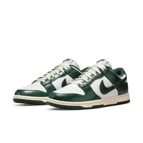 Nike Dunk Low Vintage Green (Women's) alacsony szárú sneaker – termékfotó, oldalnézet