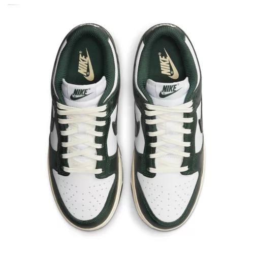 Nike Dunk Low Vintage Green (Women's) alacsony szárú sneaker – termékfotó, oldalnézet
