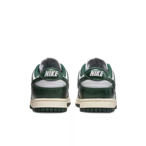 Nike Dunk Low Vintage Green (Women's) alacsony szárú sneaker – termékfotó, oldalnézet