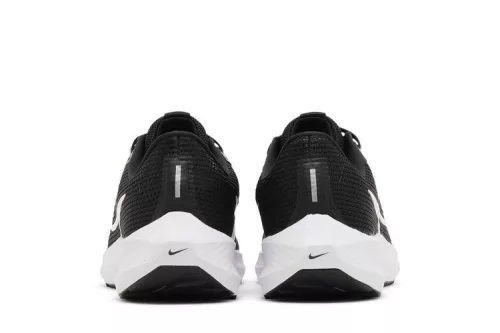 Nike Air Zoom Pegasus 40 Black White férfi alacsony szárú futócipő fekete