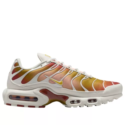 Nike Air Max Plus Rugged Orange Saturn Gold (Women's) alacsony szárú sneaker – termékfotó, oldalnézet