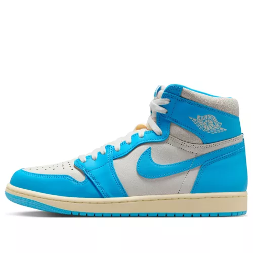 Jordan 1 Retro High OG UNC Reimagined magas szárú sneaker – termékfotó, oldalnézet