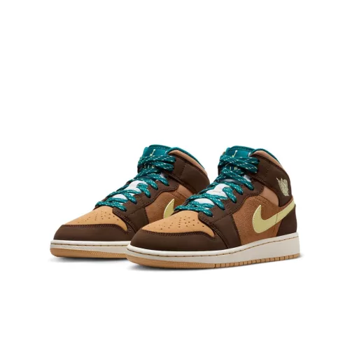 Jordan 1 Mid Cacao Wow (GS) közepes szárú sneaker – termékfotó, oldalnézet