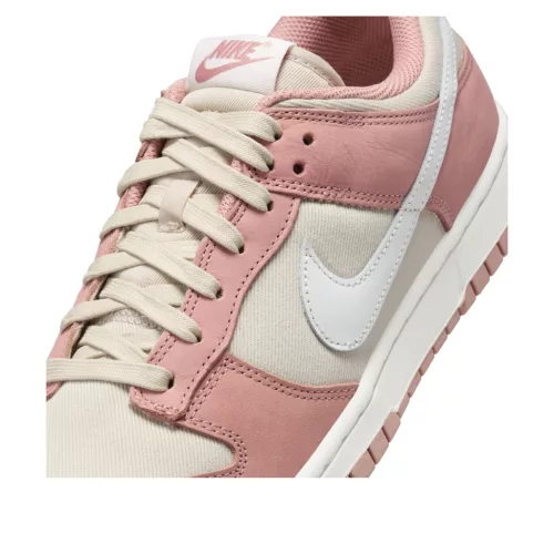 Nike Dunk Low PRM Red Stardust alacsony szárú sneaker – termékfotó, oldalnézet