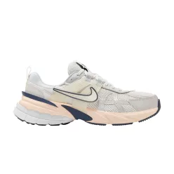 Nike V2K Run Platinum Tint (Women's) alacsony szárú sneaker – termékfotó, oldalnézet