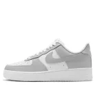Nike Air Force 1 Low '07 Light Smoke Grey White alacsony szárú sneaker – termékfotó, oldalnézet