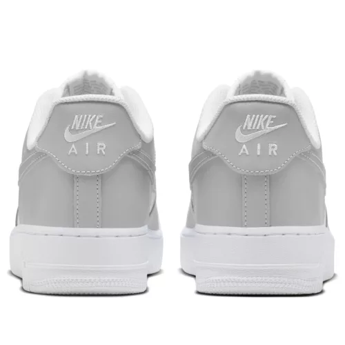 Nike Air Force 1 Low '07 Light Smoke Grey White alacsony szárú sneaker – termékfotó, oldalnézet