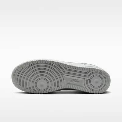 Nike Air Force 1 '07 Summit White Strata Grey alacsony szárú sneaker – termékfotó, oldalnézet