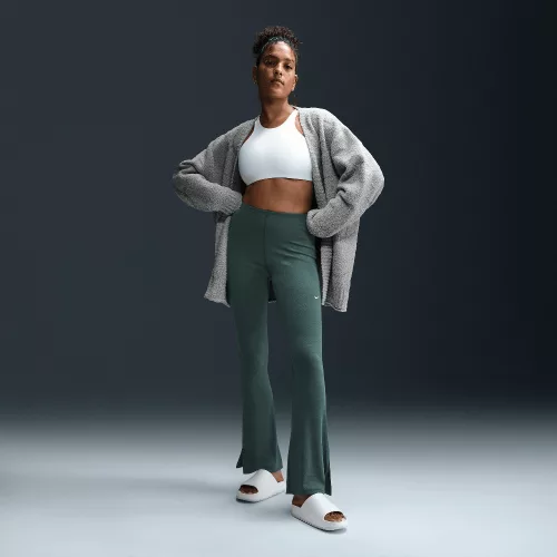 Nike Sportswear Chill Knit Women's Tight Mini-Rib Flared Leggings Vintage Green/Sail – termékfotó, oldalnézet