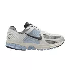 Wmns Air Zoom Vomero 5 'Light Armory Blue' alacsony szárú sneaker – termékfotó, oldalnézet