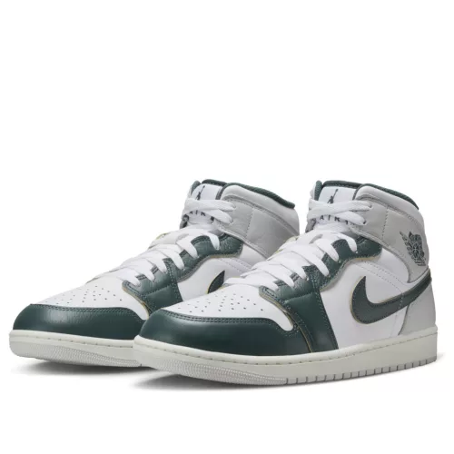 Jordan 1 Mid SE Oxidized Green közepes szárú sneaker – termékfotó, oldalnézet
