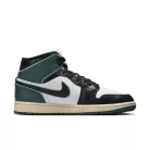 Jordan 1 Mid SE Oxidized Green (Women's) közepes szárú sneaker – termékfotó, oldalnézet