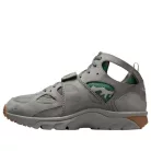 Nike Air Trainer Huarache Corteiz Gully Grey alacsony szárú sneaker – termékfotó, oldalnézet