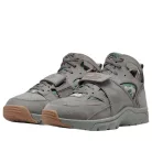 Nike Air Trainer Huarache Corteiz Gully Grey alacsony szárú sneaker – termékfotó, oldalnézet