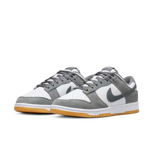 Nike Dunk Low Smoke Grey Gum 3M Swoosh alacsony szárú sneaker – termékfotó, oldalnézet