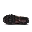 Nike Zoom Vomero 5 Plum Eclipse alacsony szárú sneaker – termékfotó, oldalnézet