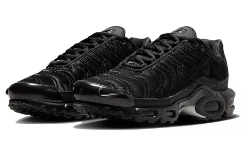 Nike Air Max Plus Black Anthracite Sail (Women's) alacsony szárú sneaker – termékfotó, oldalnézet