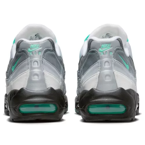Nike Air Max 95 Hyper Turquoise alacsony szárú sneaker – termékfotó, oldalnézet