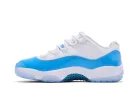 Jordan 11 Retro Low University Blue (2026) alacsony szárú sneaker – termékfotó, oldalnézet