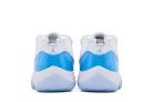 Jordan 11 Retro Low University Blue (2026) alacsony szárú sneaker – termékfotó, oldalnézet