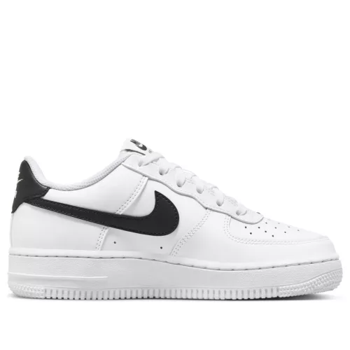 Nike Air Force 1 Low White Black (2024) (GS) alacsony szárú sneaker – termékfotó, oldalnézet