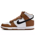 Nike Dunk High Next Nature Light British Tan (Women's) magas szárú sneaker – termékfotó, oldalnézet