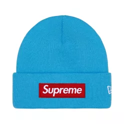 Supreme New Era Box Logo Beanie 'Cyan' – termékfotó, oldalnézet