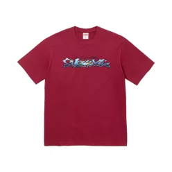 Supreme Tag Tee 'Cardinal' – termékfotó, oldalnézet
