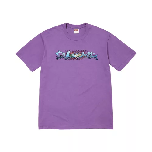 Supreme Tag Tee 'Purple' – termékfotó, oldalnézet