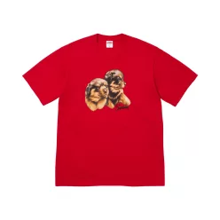 Supreme Puppies Tee 'Red' – termékfotó, oldalnézet