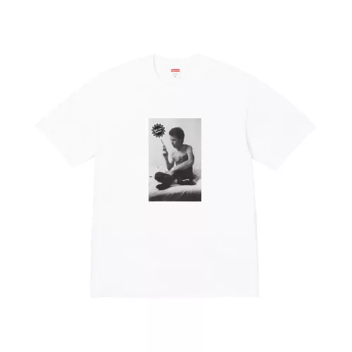 Supreme x Larry Clark Gun Tee 'White' – termékfotó, oldalnézet