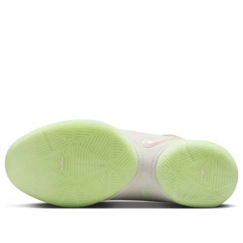 Nike LeBron 22 Dunkman (Translucent Outsole) alacsony szárú sneaker – termékfotó, oldalnézet