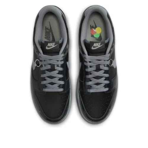 Nike Dunk Low Berlin alacsony szárú sneaker – termékfotó, oldalnézet