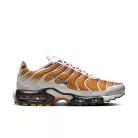 Nike Air Max Plus One Block Down Chutney alacsony szárú sneaker – termékfotó, oldalnézet