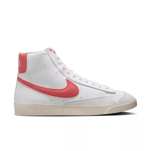 Nike Blazer Mid '77 Women's Shoes White/Red Stardust/Sail/Adobe magas szárú sneaker – termékfotó, oldalnézet
