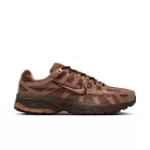 Nike P-6000 Suede Cacao Wow alacsony szárú sneaker – termékfotó, oldalnézet