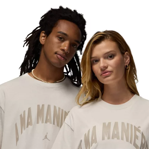 Jordan X A Ma Maniere T-Shirt Phantom – termékfotó, oldalnézet