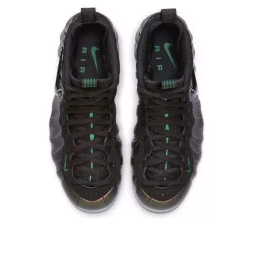Nike Air Foamposite Pro Pine Green (2025) alacsony szárú sneaker – termékfotó, oldalnézet