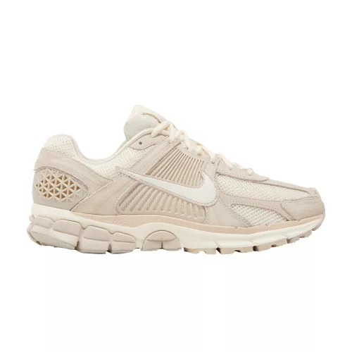 Nike Zoom Vomero 5 Light Orewood Brown alacsony szárú sneaker – termékfotó, oldalnézet