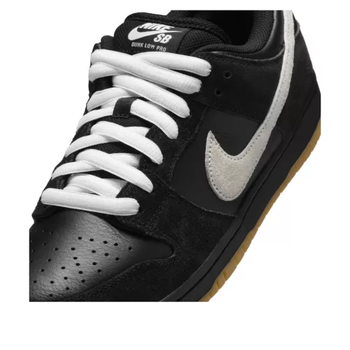 Nike Dunk Low Pro SB Black White Gum alacsony szárú sneaker – termékfotó, oldalnézet