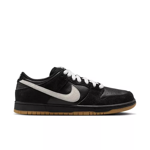 Nike Dunk Low Pro SB Black White Gum alacsony szárú sneaker – termékfotó, oldalnézet