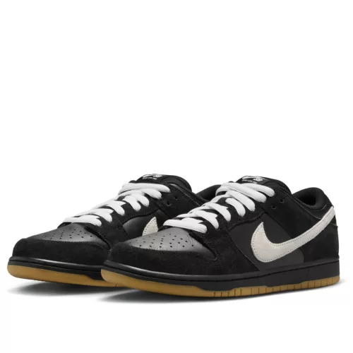 Nike Dunk Low Pro SB Black White Gum alacsony szárú sneaker – termékfotó, oldalnézet