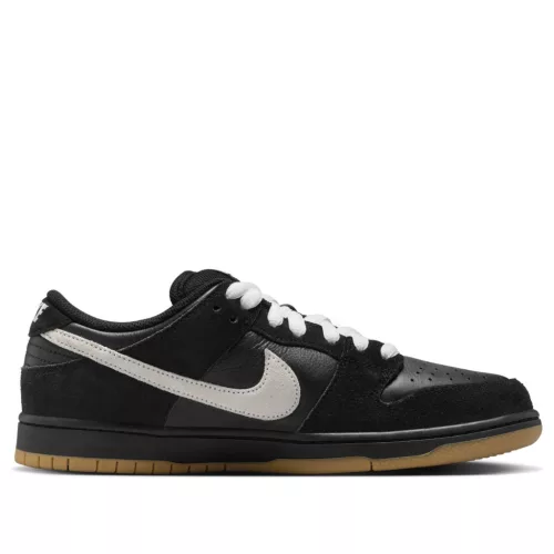 Nike Dunk Low Pro SB Black White Gum alacsony szárú sneaker – termékfotó, oldalnézet