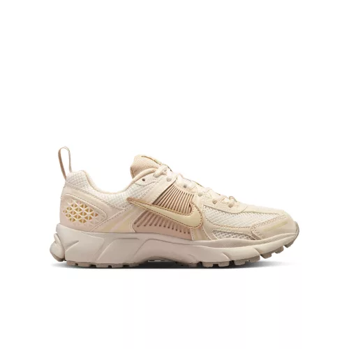 Nike Zoom Vomero 5 Pale Ivory Sand Drift (GS) alacsony szárú sneaker – termékfotó, oldalnézet